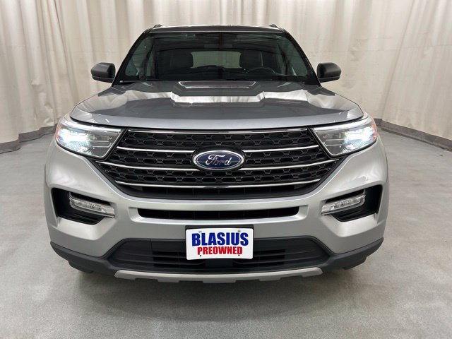 Used 2023 Ford Explorer XLT w/ Equipment Group 202A AWD/4WD image 28