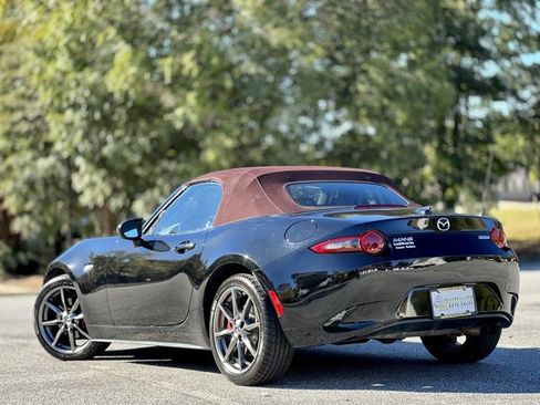 Used 2018 MAZDA MX-5 Miata Grand Touring image 11