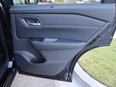 New 2026 Nissan Rogue SV w/ SV Premium Package image 41