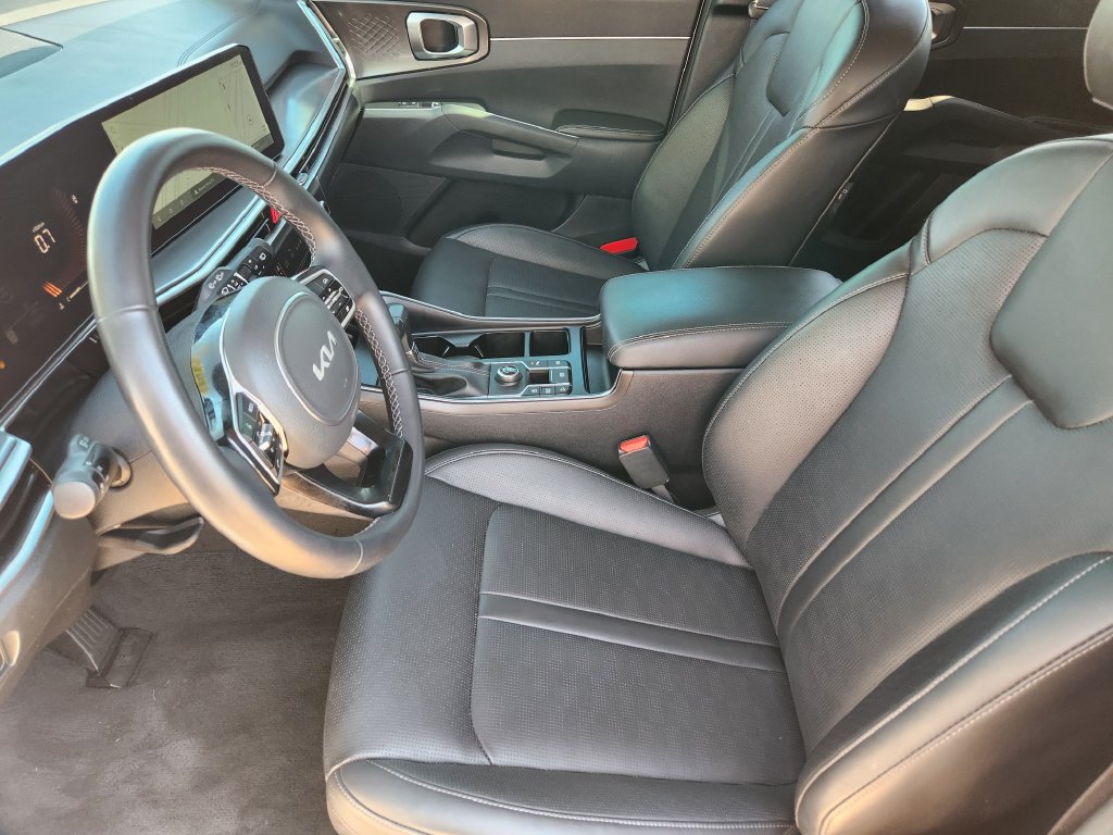 Used 2025 Kia Sorento S w/ Panoramic Sunroof Package FWD image 17