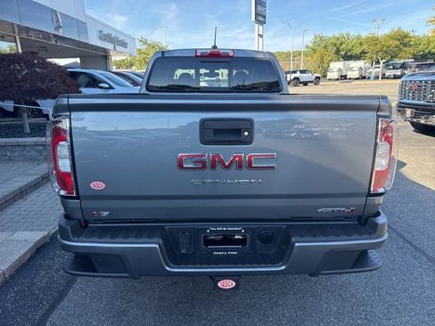 Used 2022 GMC Canyon AT4 image 9