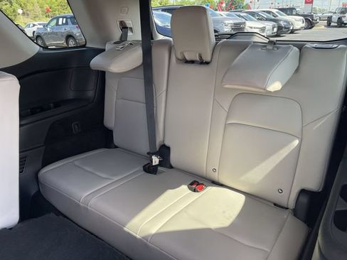 Certified 2023 Nissan Pathfinder SL AWD/4WD image 23