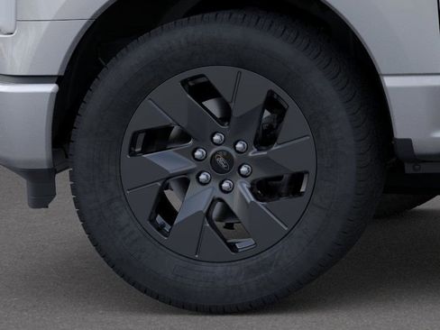 New 2025 Ford F150 Lightning Lariat image 19