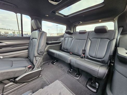 New 2026 Jeep Grand Wagoneer Limited AWD/4WD image 40