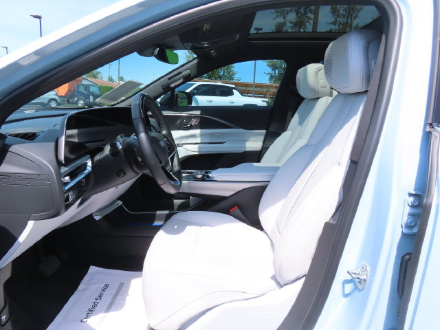 Certified 2024 Cadillac Lyriq Sport AWD/4WD image 13