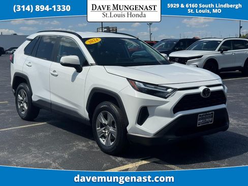 Used 2024 Toyota RAV4 XLE AWD/4WD image 1