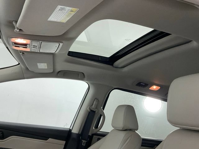 Used 2025 Honda Odyssey EX-L image 13