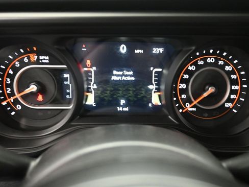 New 2026 Jeep Gladiator Sahara image 36