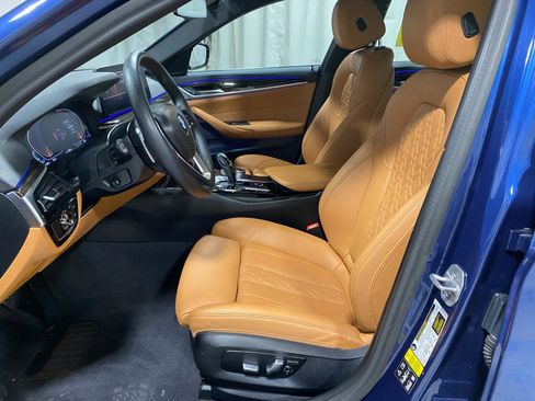 Certified 2023 BMW 530i xDrive w/ Convenience Package image 16