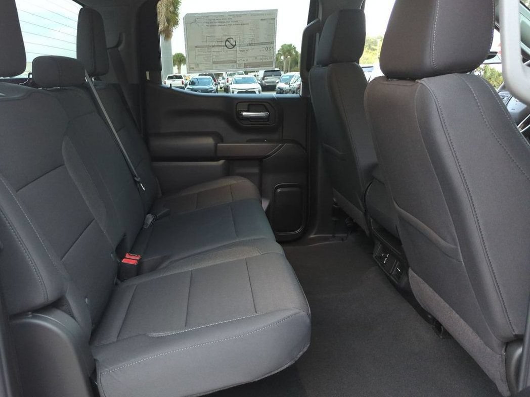 New 2026 Chevrolet Silverado 1500 Custom w/ LPO, Dark Essentials Package RWD image 23