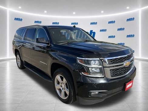 Used 2015 Chevrolet Suburban LT w/ Luxury Package AWD/4WD image 3