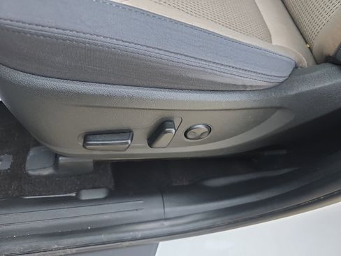 Used 2023 Hyundai Santa Fe SEL FWD image 19