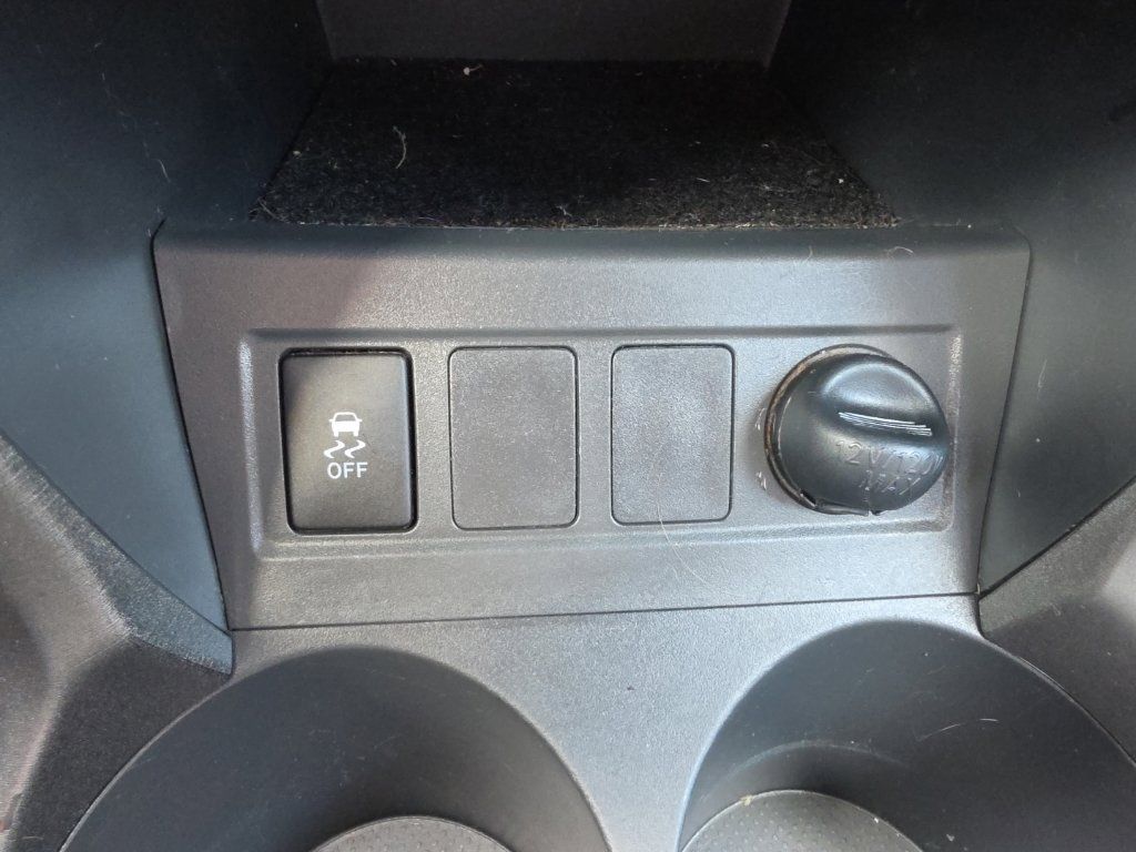 Used 2012 Toyota RAV4 4WD image 20