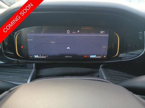 Certified 2022 Jeep Wagoneer Series III w/ Flexible Seating Group AWD/4WD image 13