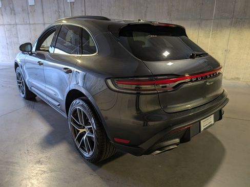 New 2026 Porsche Macan image 3