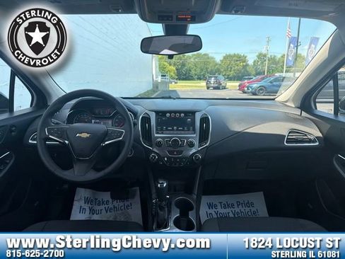 Used 2016 Chevrolet Cruze LT w/ Sun And Sound Package FWD image 15
