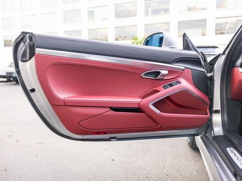 Used 2024 Porsche 718 Cayman GT4 image 38