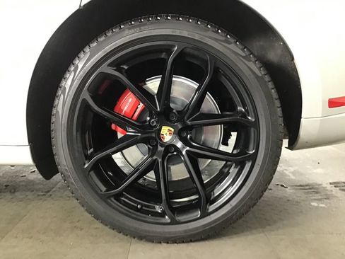 Certified 2023 Porsche Macan GTS w/ Sport Chrono Package AWD/4WD image 12