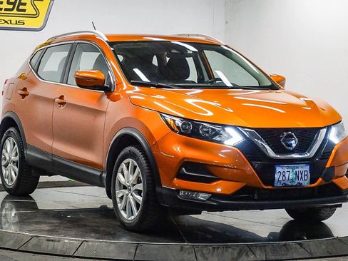Used 2022 Nissan Rogue Sport SV image 5