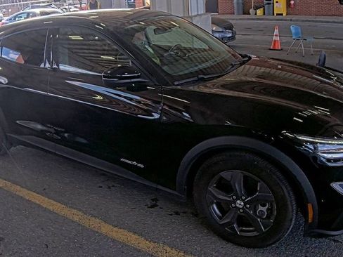 Used 2021 Ford Mustang Mach-E Select w/ Comfort/Technology Package image 3