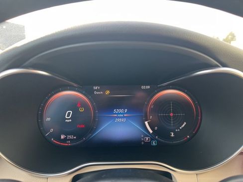 Used 2022 Mercedes-Benz GLC 300 4MATIC image 38