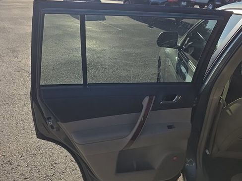 Used 2013 Toyota Highlander Limited image 13