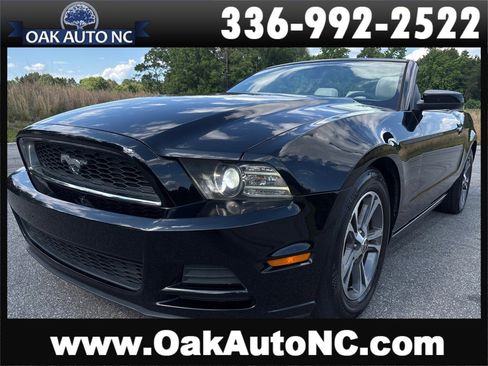 Used 2014 Ford Mustang Premium RWD image 1