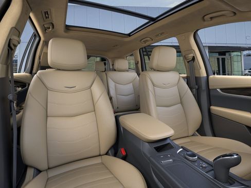 New 2024 Cadillac XT6 Premium Luxury w/ Platinum Package FWD image 17