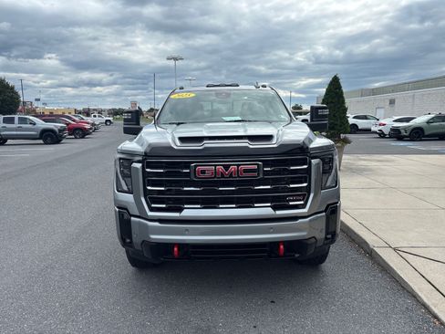 Certified 2025 GMC Sierra 2500 AT4 w/ AT4 Premium Plus Package AWD/4WD image 2