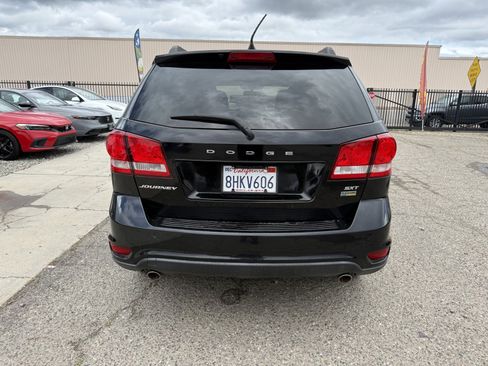 Used 2016 Dodge Journey SXT image 5