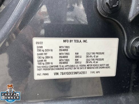 Used 2022 Tesla Model Y Long Range AWD/4WD image 24