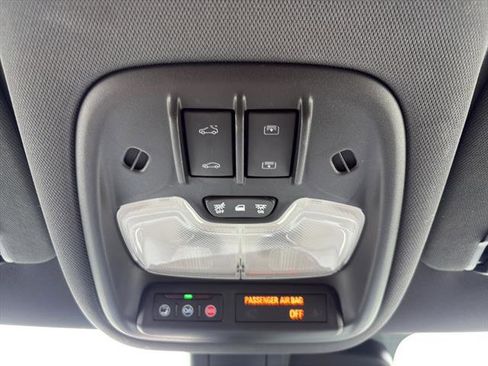 Used 2023 Chevrolet TrailBlazer RS w/ Sun and Liftgate Package FWD image 26