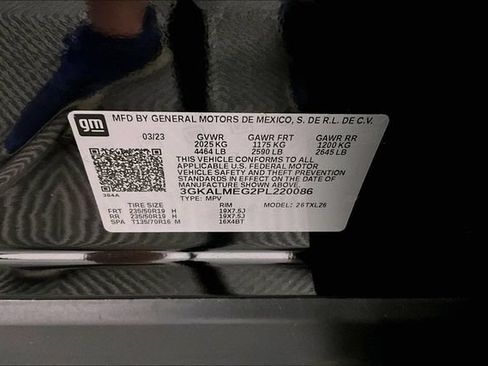 Used 2023 GMC Terrain SLE w/ Driver Convenience Package FWD image 40