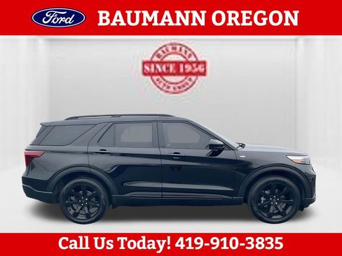 Used 2023 Ford Explorer ST-Line w/ Class IV Trailer Tow Package AWD/4WD image 4