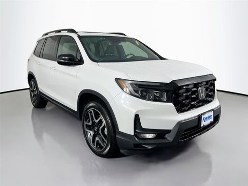 Used 2023 Honda Passport Elite image 8