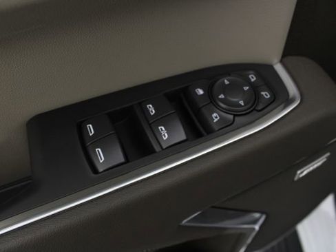 New 2026 GMC Sierra 1500 SLT image 16