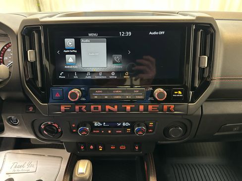 Certified 2025 Nissan Frontier PRO-4X w/ Pro Convenience Package AWD/4WD image 5
