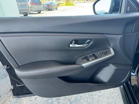 Used 2025 Nissan Sentra SR w/ Midnight Edition FWD image 18