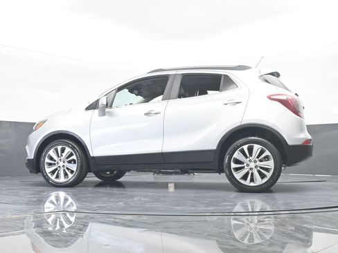Used 2020 Buick Encore Preferred image 55