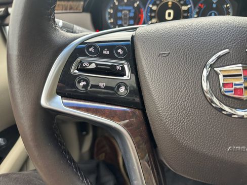 Used 2013 Cadillac XTS Premium AWD/4WD image 29