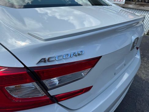 Used 2019 Honda Accord Sport image 8