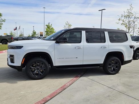 New 2026 Jeep Grand Wagoneer 4WD image 2