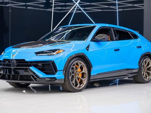 Used 2024 Lamborghini Urus Performante AWD/4WD image 3