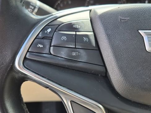 Used 2018 Cadillac XT5 Luxury w/ Driver Awareness Package image 27