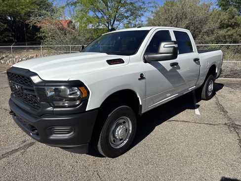 Used 2024 RAM 2500 Tradesman AWD/4WD image 4
