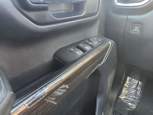 Used 2022 Chevrolet Silverado 2500 LT w/ Convenience Package image 28