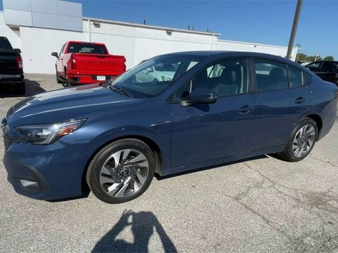 Used 2024 Subaru Legacy Limited image 6