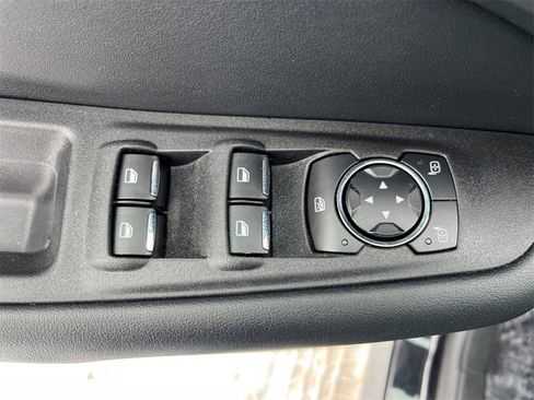 Used 2022 Ford Edge SEL w/ Convenience Package image 18