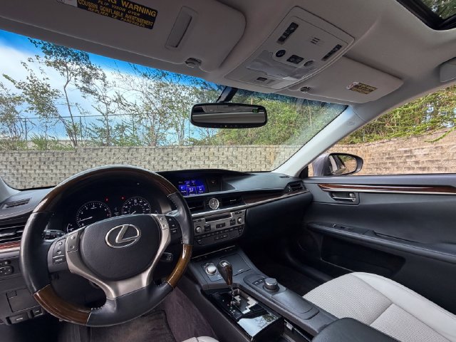Used 2014 Lexus ES 350 w/ Premium Package FWD image 31