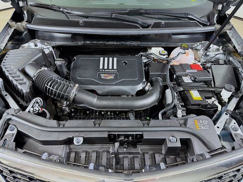 Used 2025 Cadillac XT5 Premium Luxury w/ LPO, Floor Liner Package AWD/4WD image 28